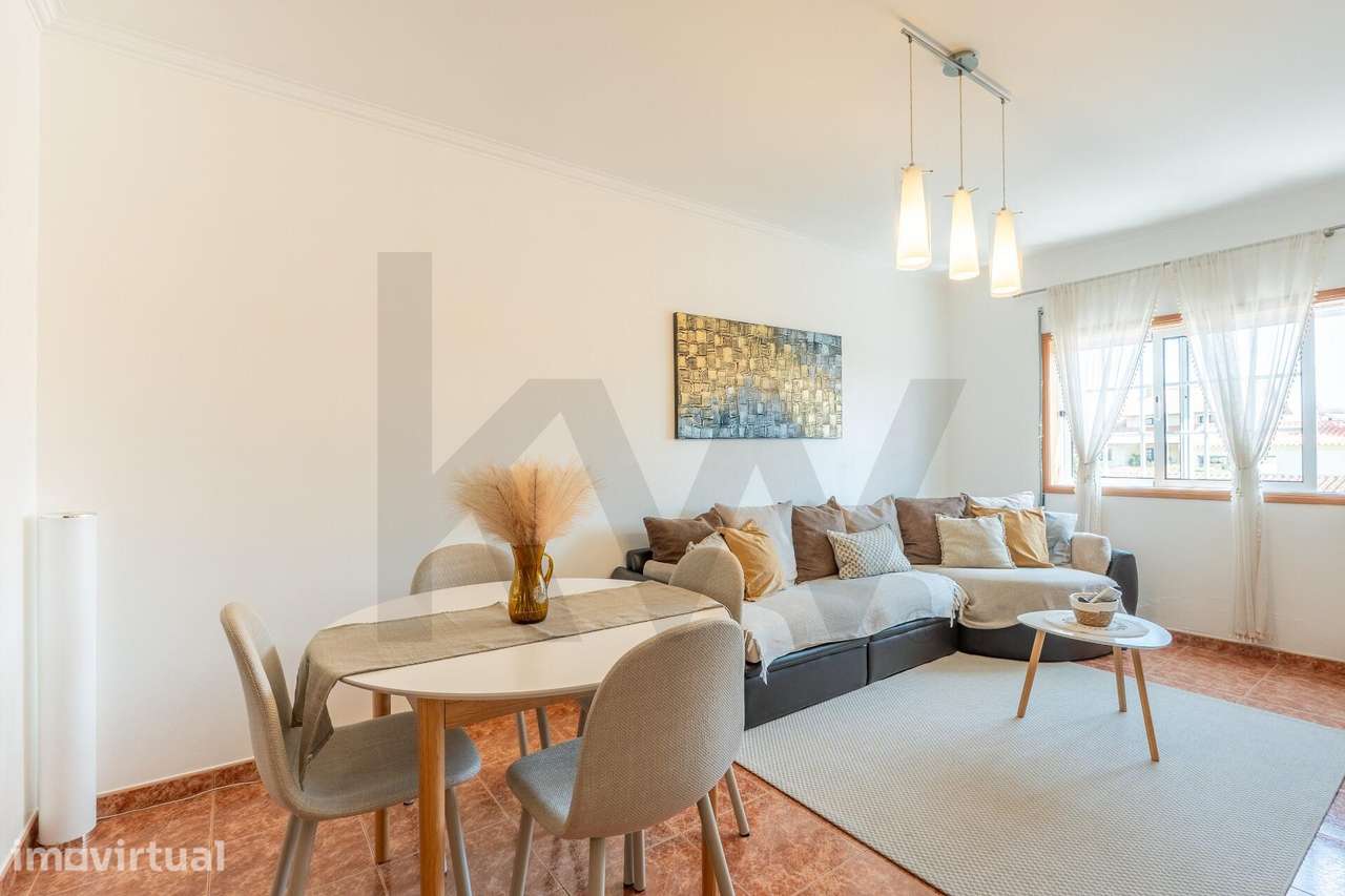 Apartamento T2 Duplex com Solário, Varanda e Garagem – A 3 minutos do - Grande imagem: 5/58