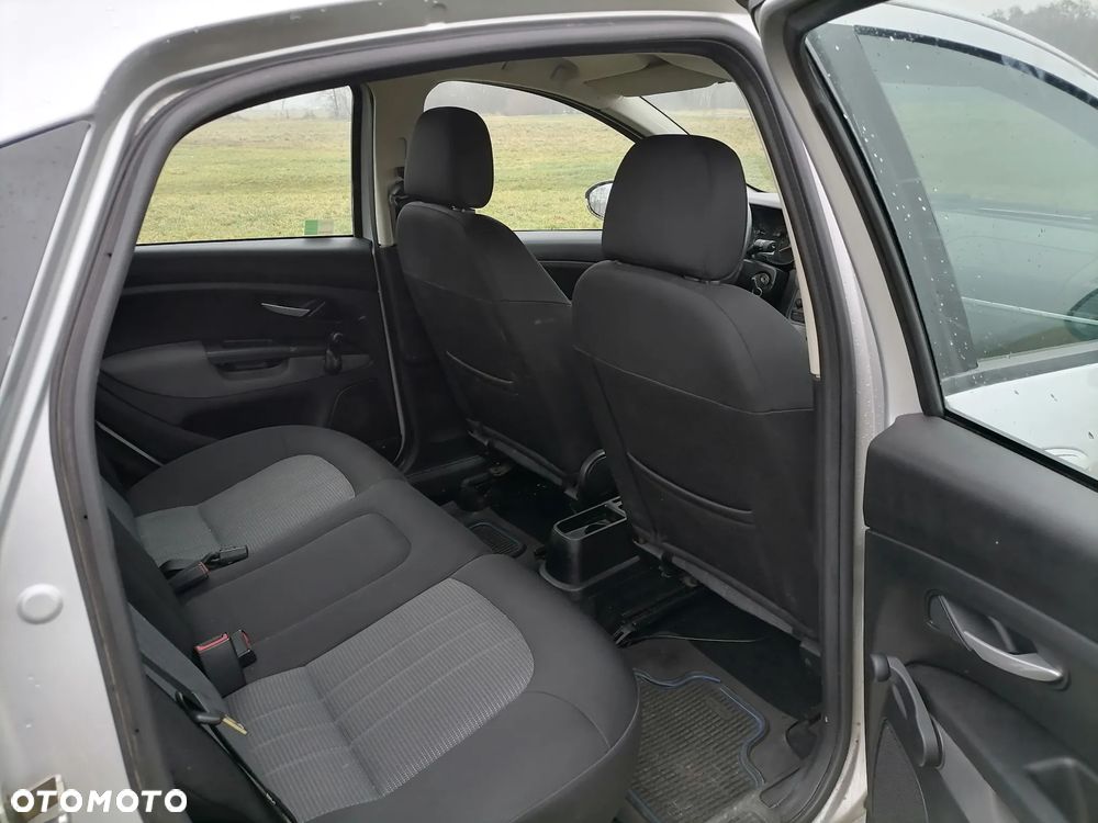 Fiat Linea 1.3 MJ 16V Active - 10