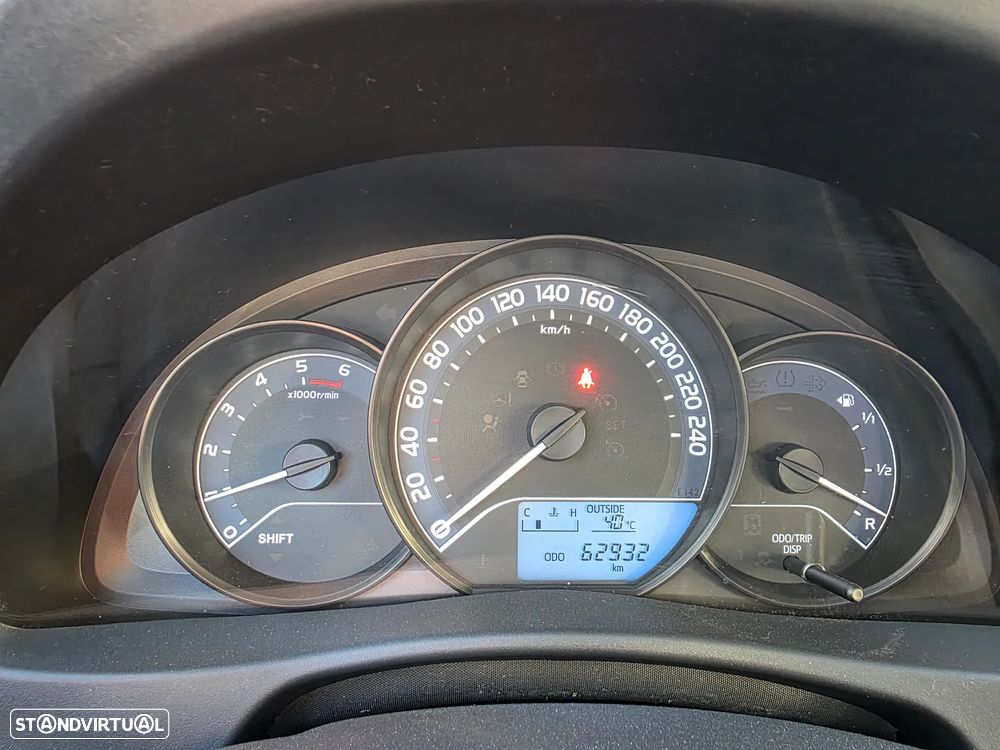 Toyota Auris Touring Sports 1.4 D-4D Comfort+Pack Techno - 19