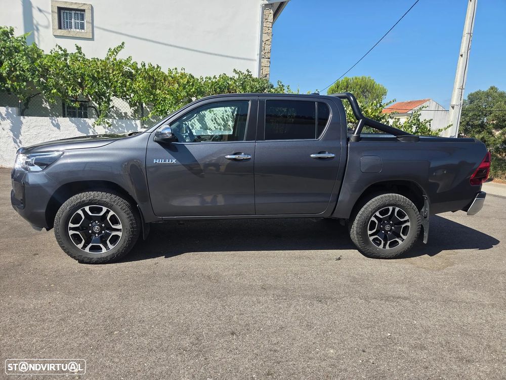Toyota Hilux 2.4 D-4D 4WD CD CM - 5