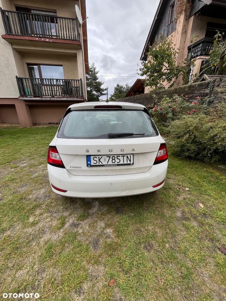 Skoda Fabia - 4