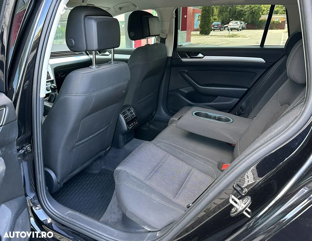 Volkswagen Passat - 28