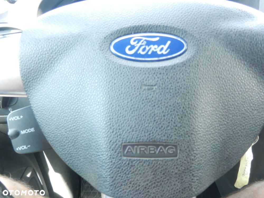 Ford Focus - 12