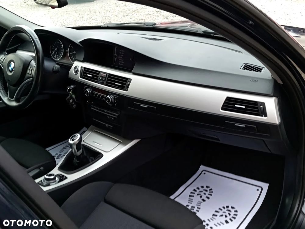 BMW Seria 3 318i Edition Sport - 20