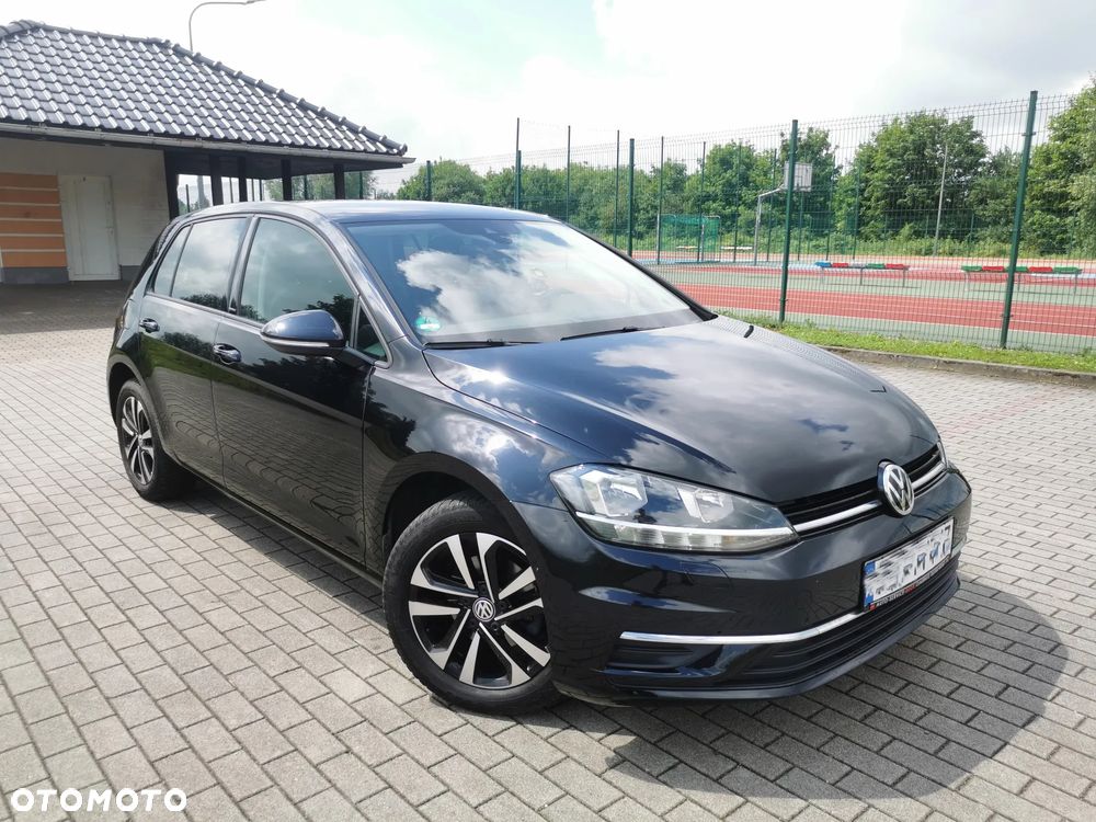 Volkswagen Golf 1.0 TSI IQ Drive - 1