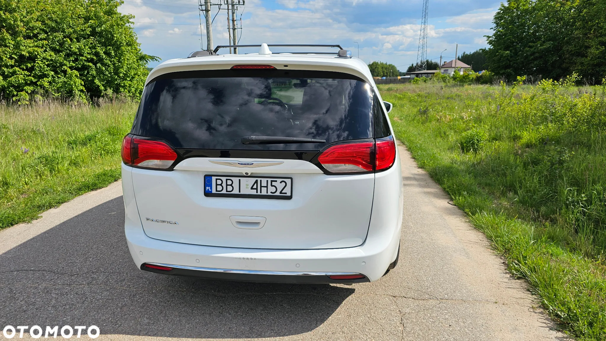 Chrysler Pacifica - 8