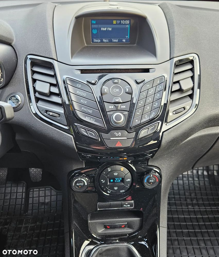 Ford Fiesta 1.5 TDCi Titanium - 22