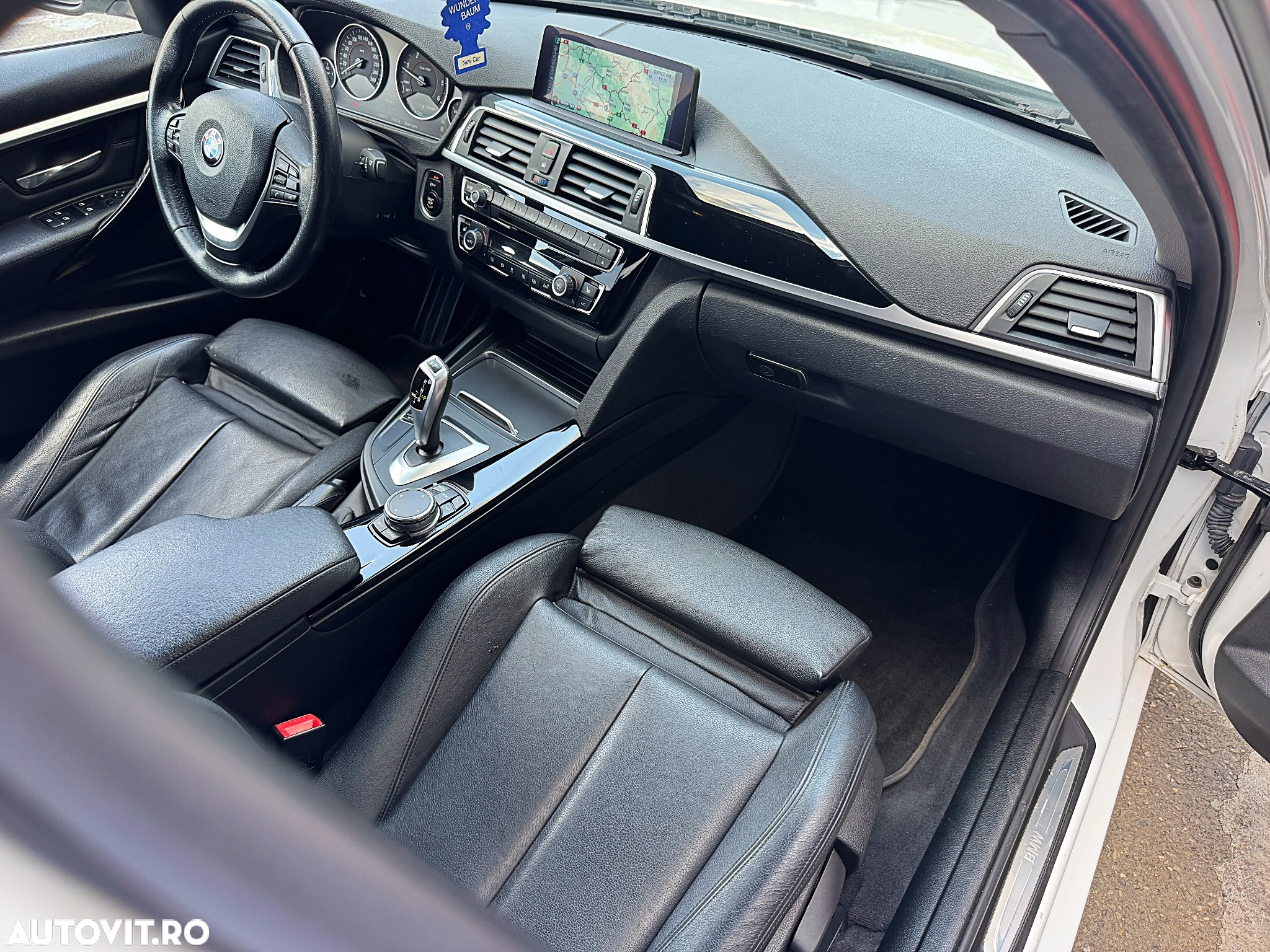 BMW Seria 3 - 10