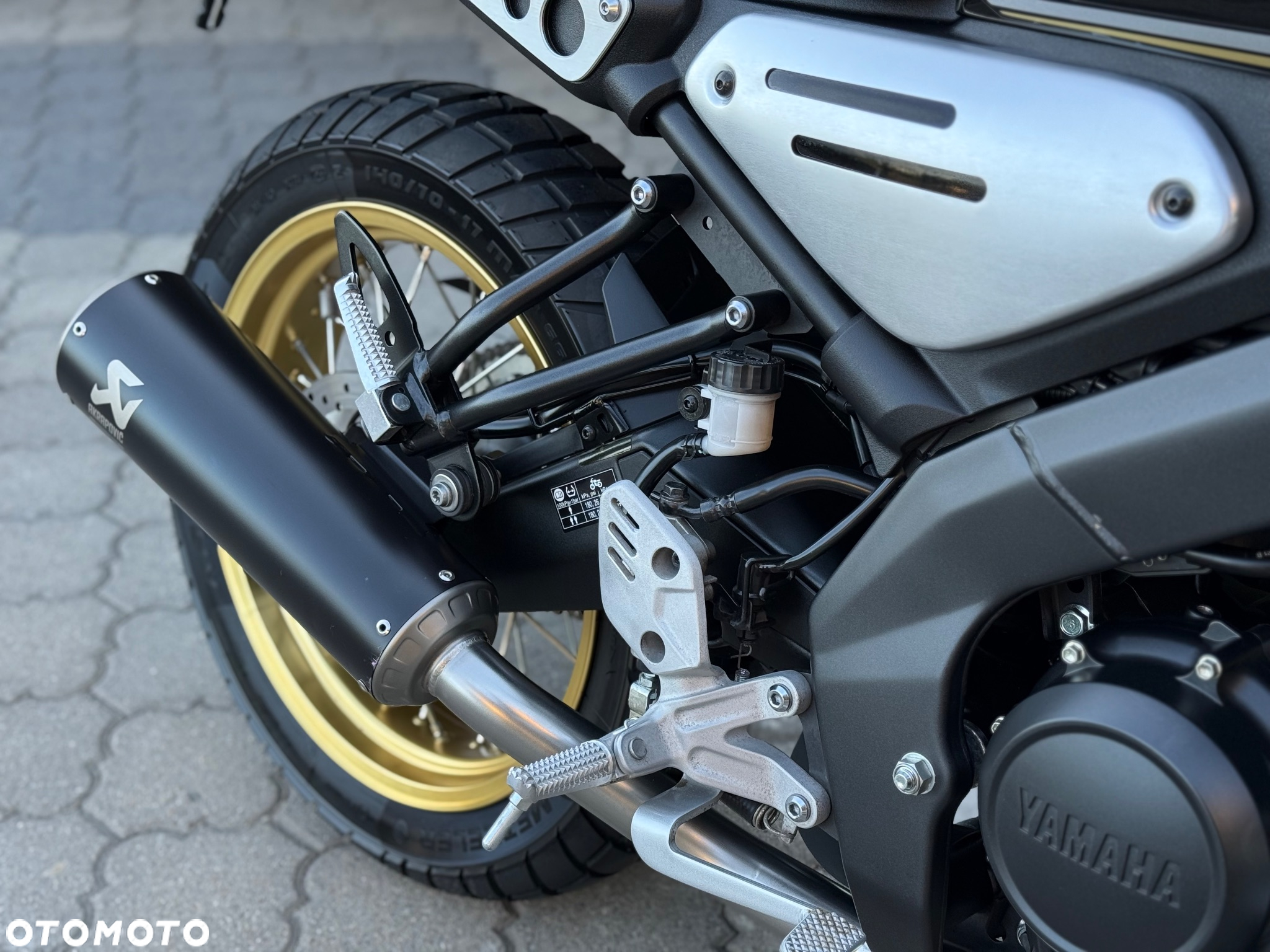 Yamaha XSR - 15
