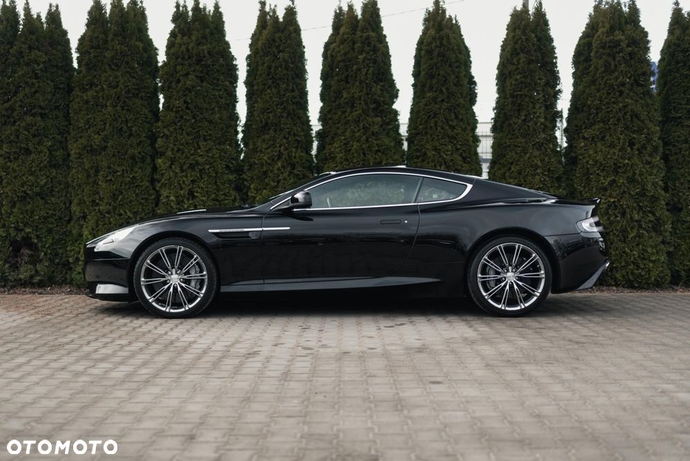 Aston Martin DB9 - 7