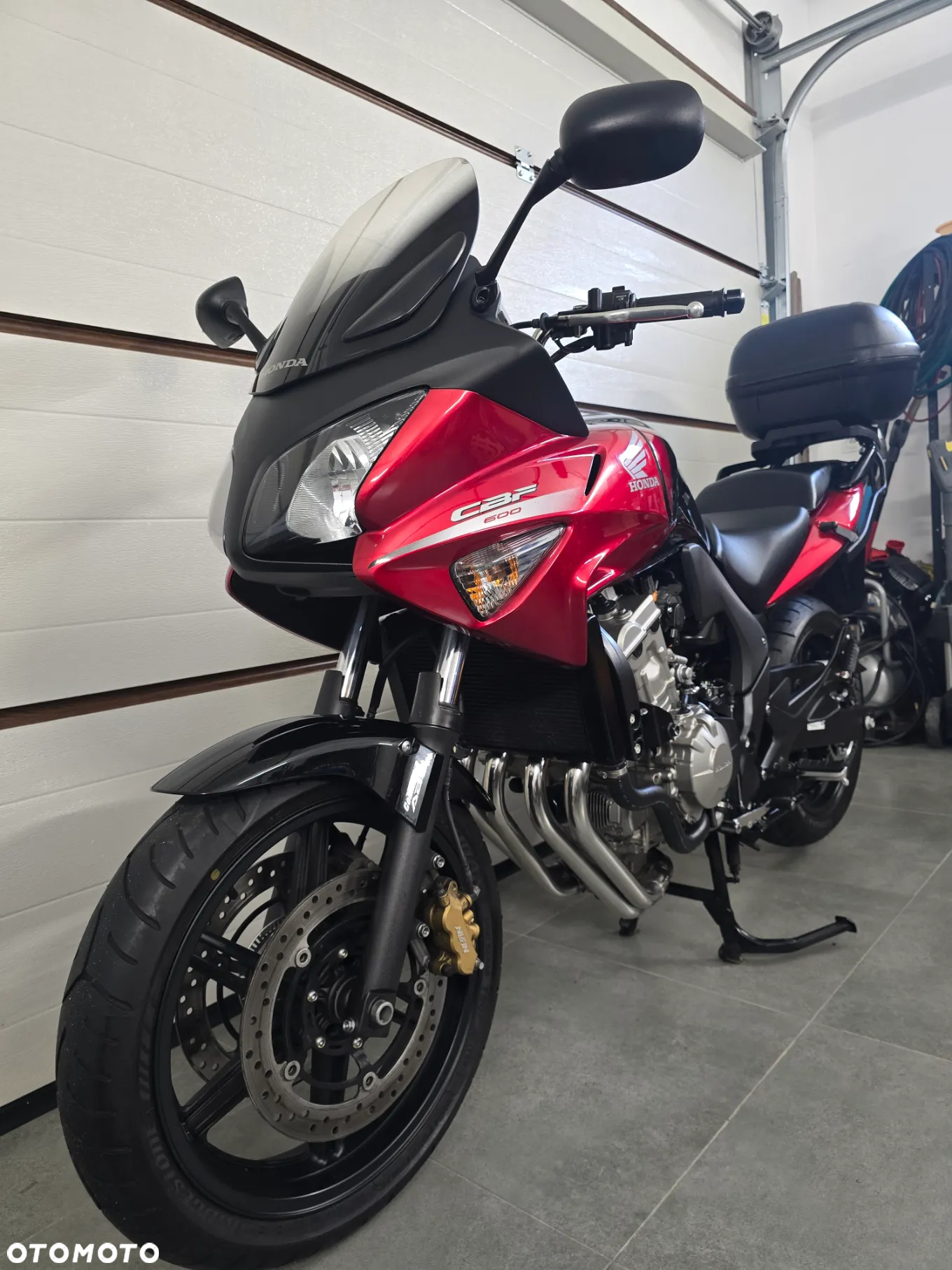 Honda CBF - 9