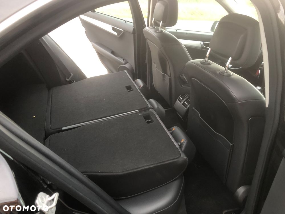 Mercedes-Benz Klasa C 180 (BlueEFFICIENCY) Avantgarde - 15