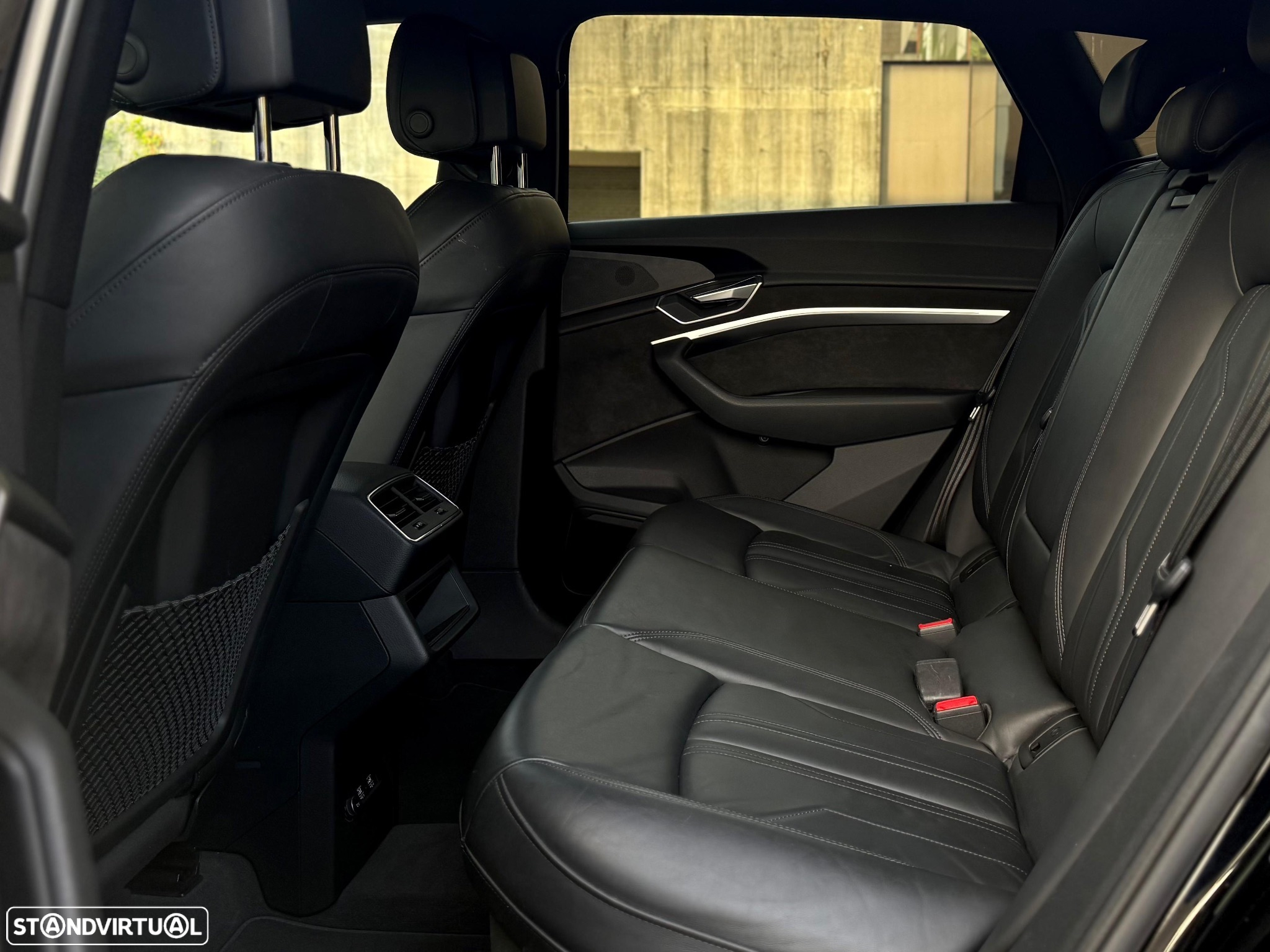 Audi e-tron 55 quattro S line - 13