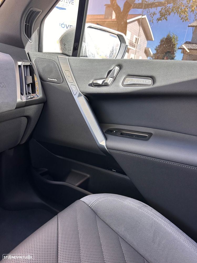 BMW iX xDrive 45 Pack Desportivo - 17