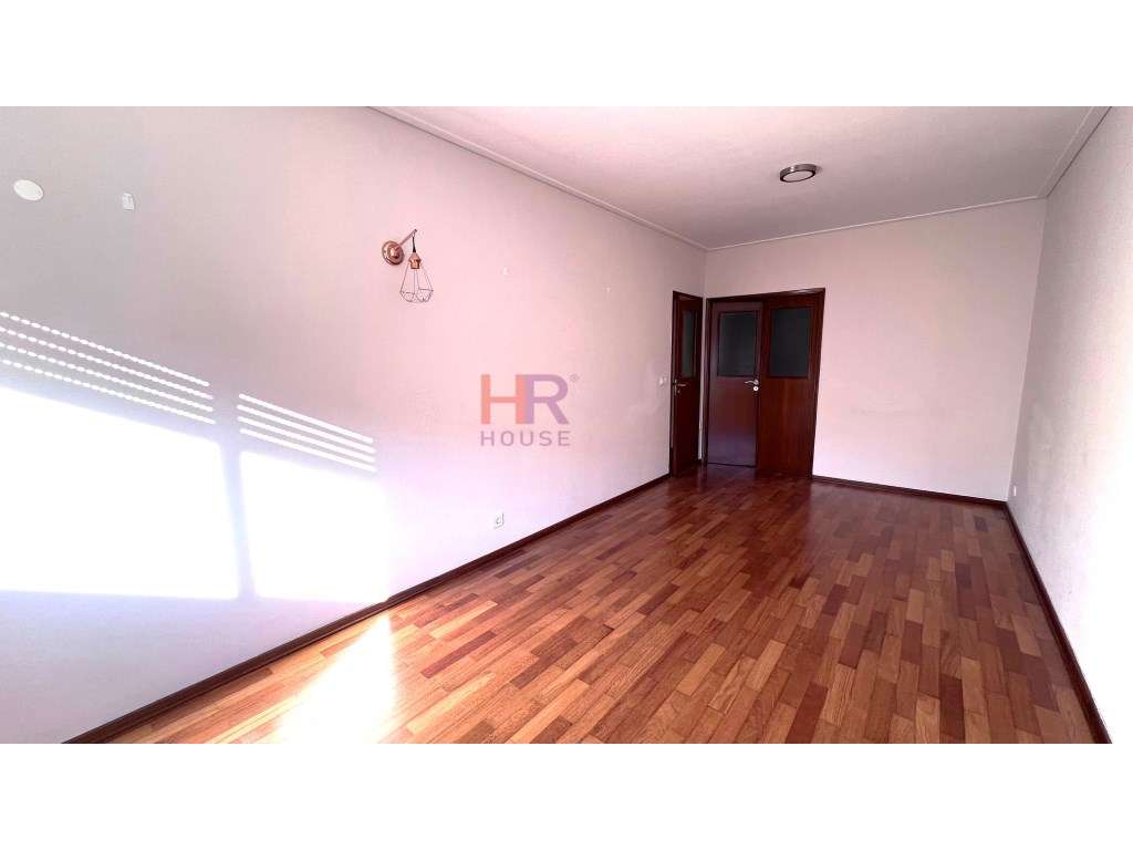 Arrenda-se T1+1 Rua do Brasil - a 200m2 do estádio cidade de Coimbra - Grande imagem: 3/15