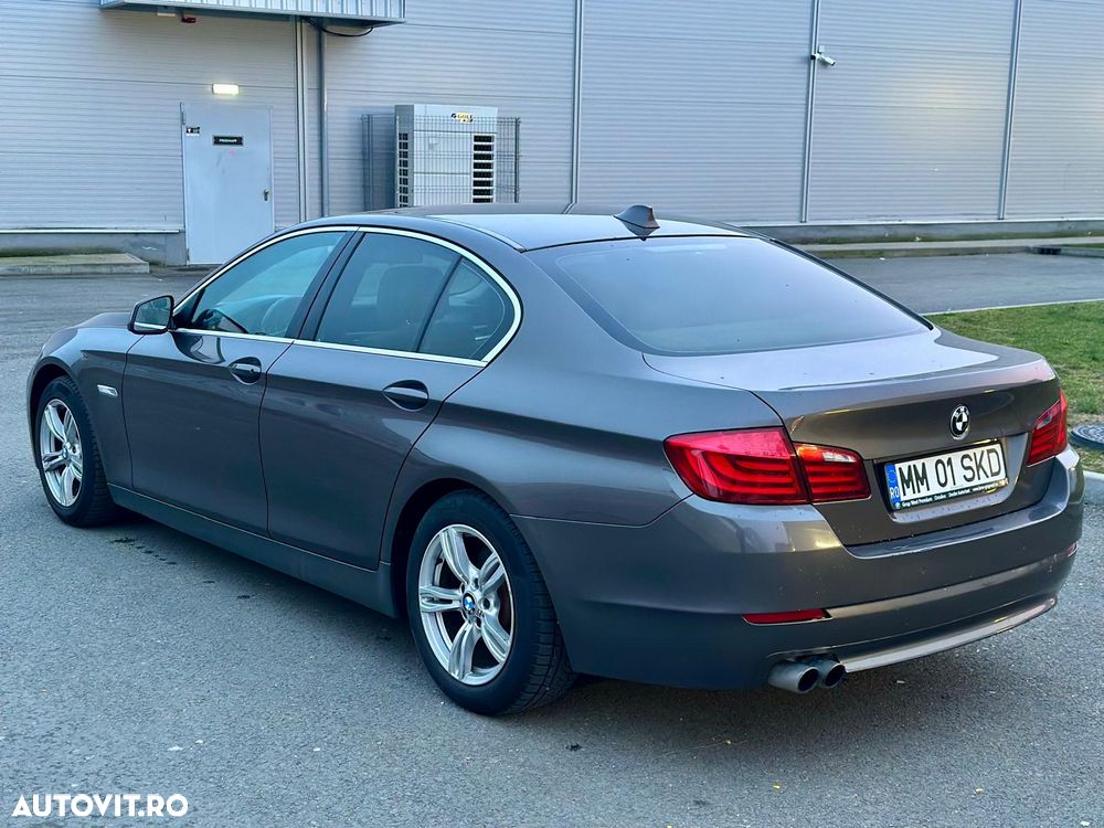 BMW Seria 5 525d xDrive - 5