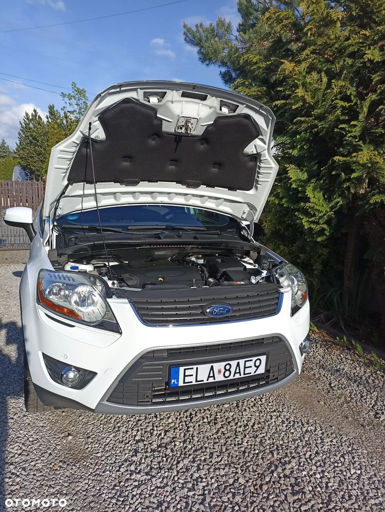 Ford Kuga 2.0 TDCi 4x4 Titanium - 4