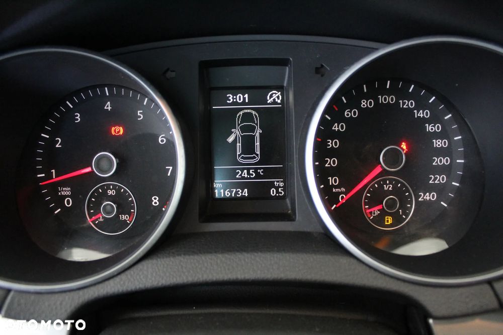 Volkswagen Golf - 17
