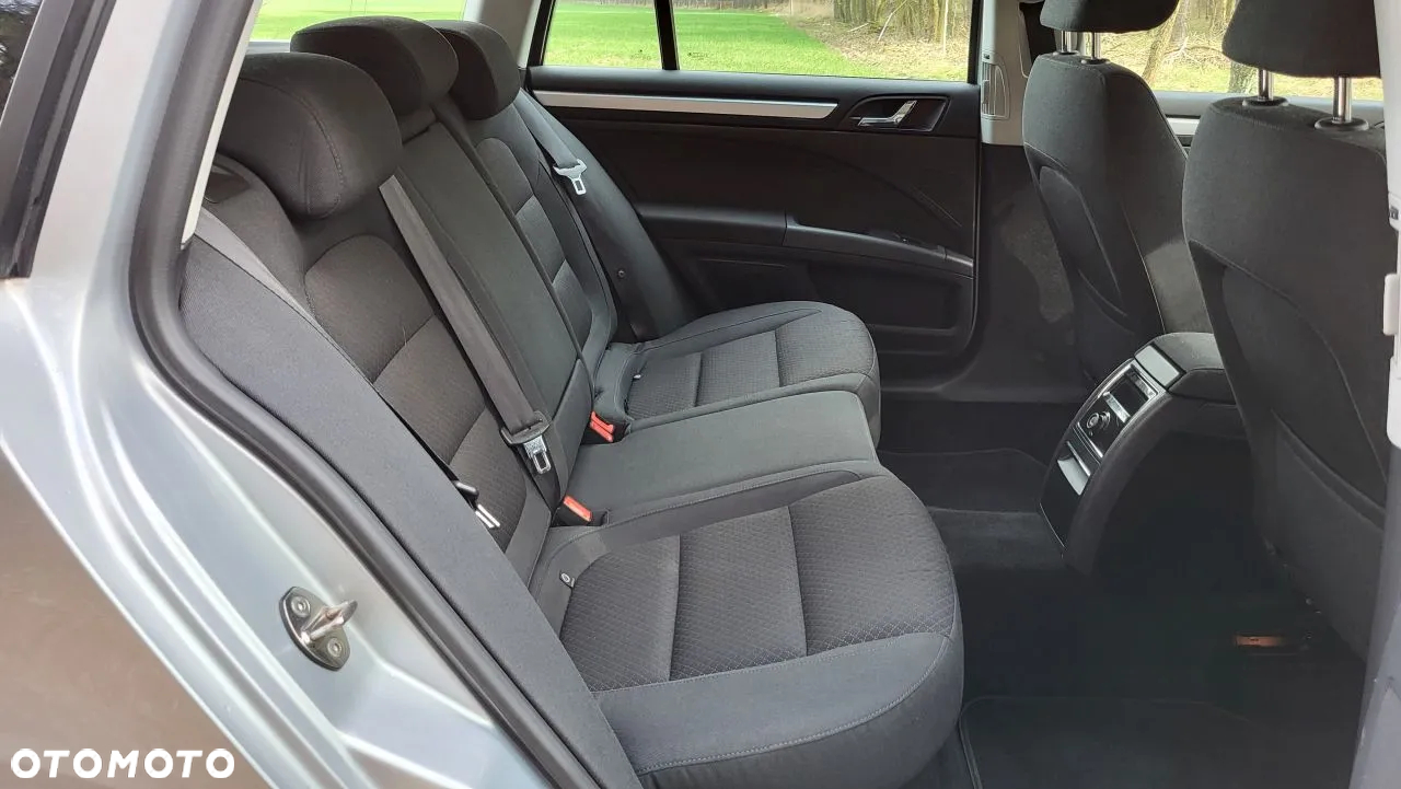 Skoda Superb 2.0 TDI Platinum - 26