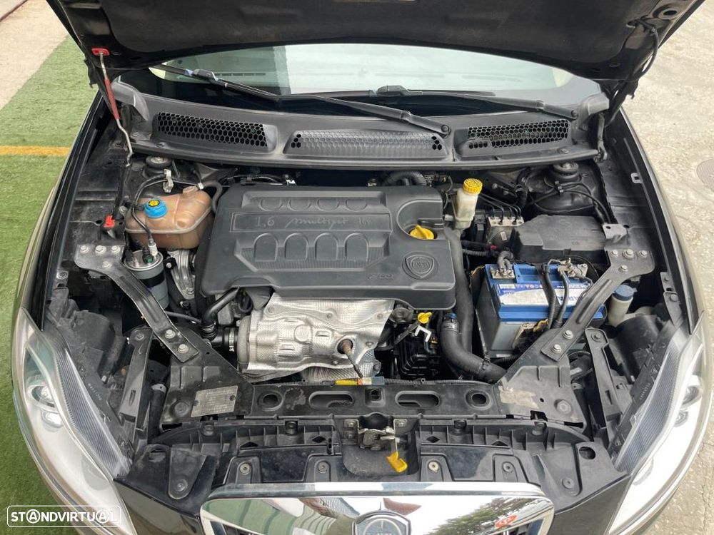 Lancia Delta 1.6 M-Jet Platino - 42