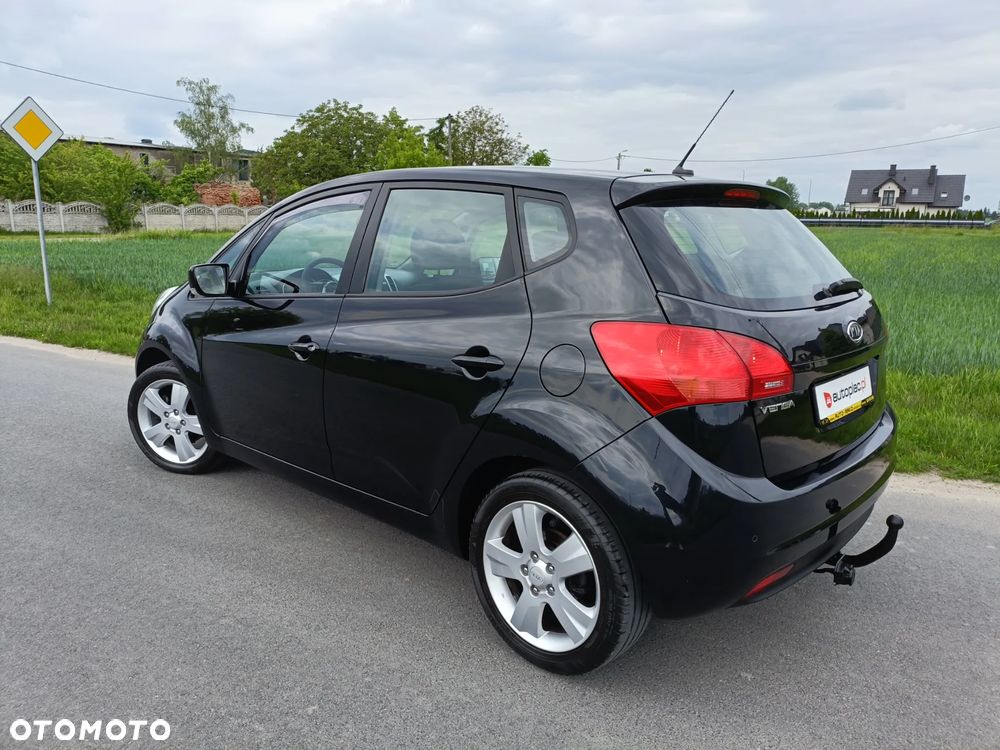 Kia Venga - 30