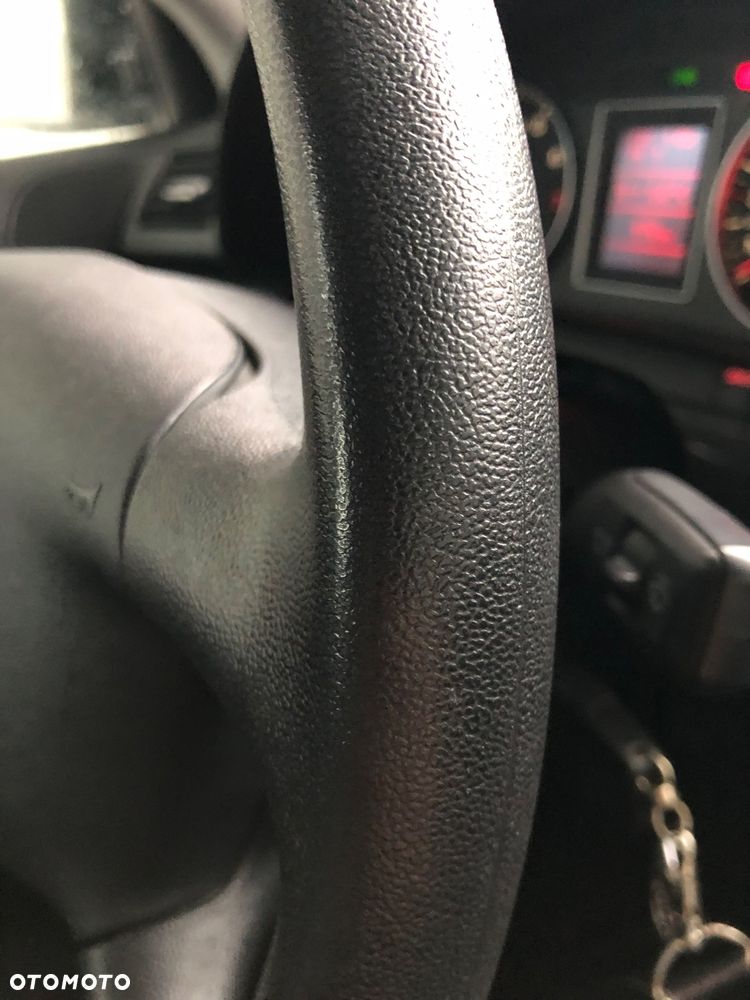 Audi A4 Limousine - 36