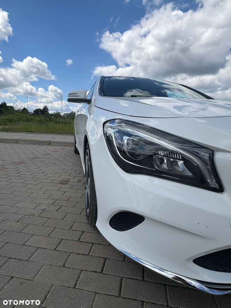 Mercedes-Benz CLA 250 7G-DCT - 9