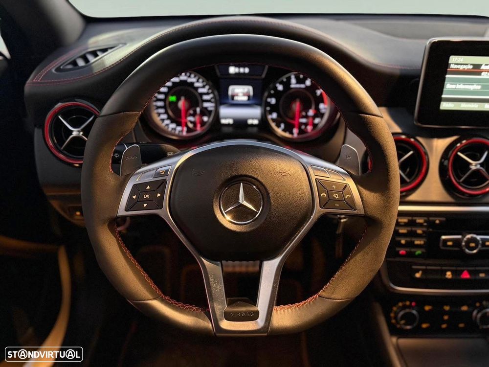 Mercedes-Benz CLA 45 AMG - 9