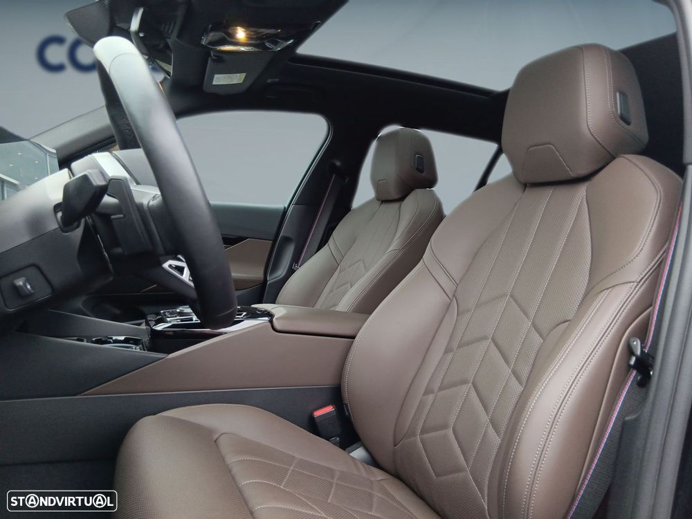 BMW 530 e Pack Desportivo M Pro - 11