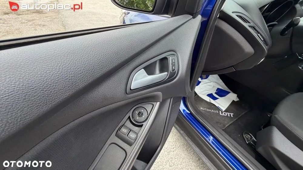 Ford Focus - 27