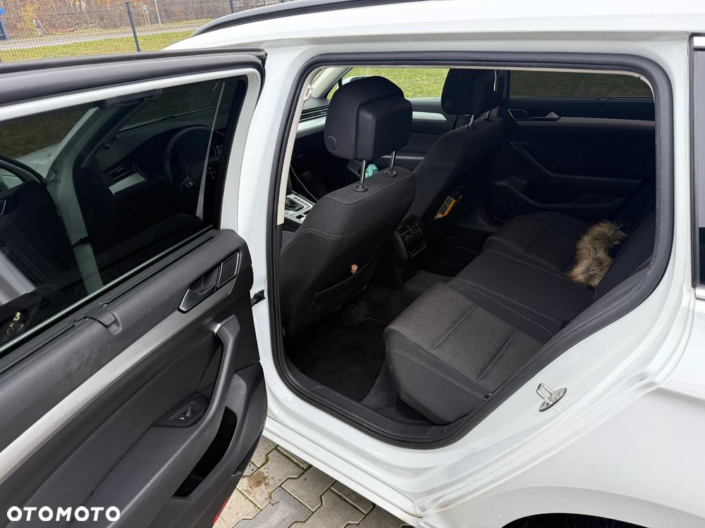 Volkswagen Passat Variant 2.0 TDI BMT Comfortline DSG - 8