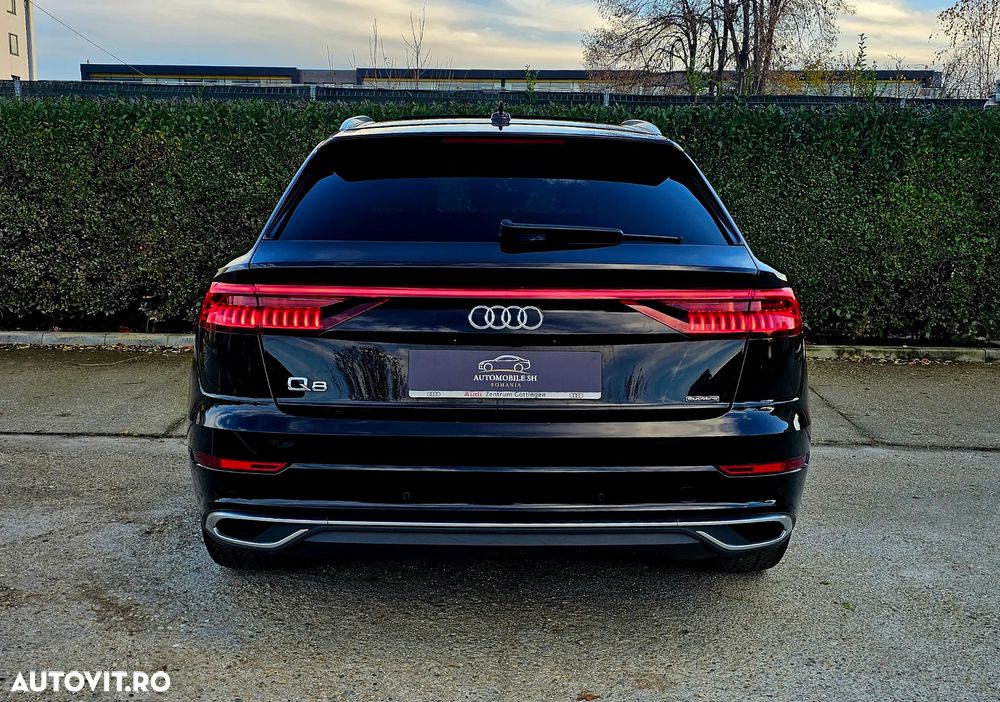 Audi Q8 - 2