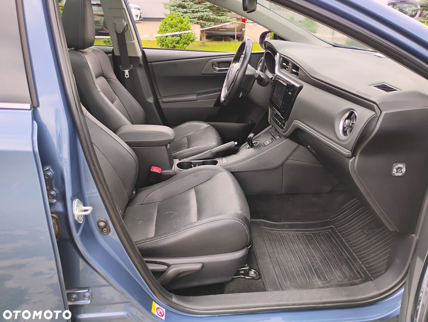 Toyota Auris - 18