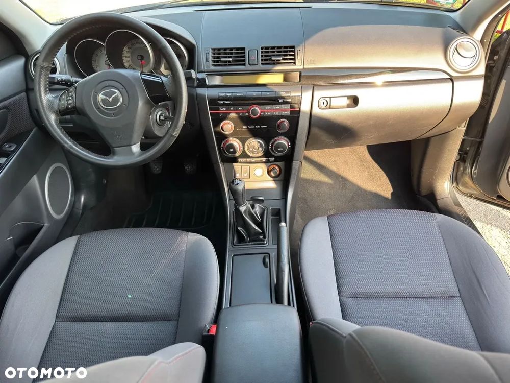 Mazda 3 - 8