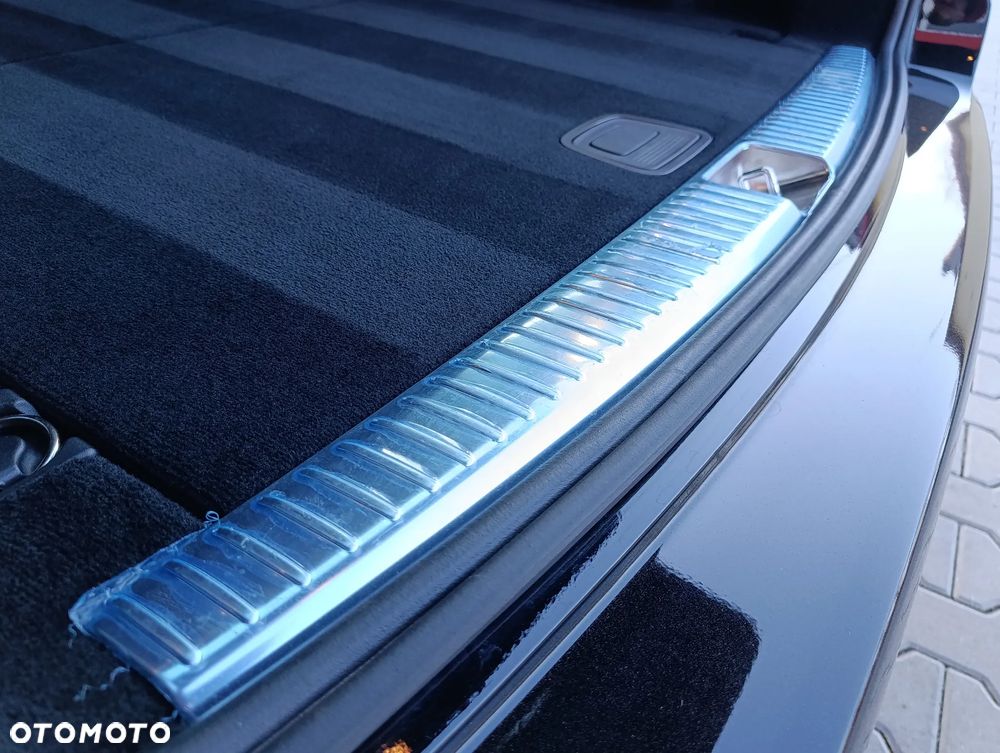 Mercedes-Benz Klasa E 200 9G-TRONIC AMG Line - 40