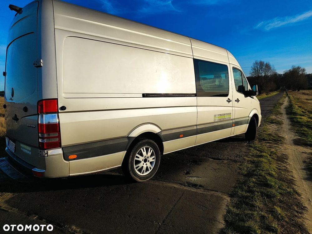Mercedes-Benz Sprinter - 4
