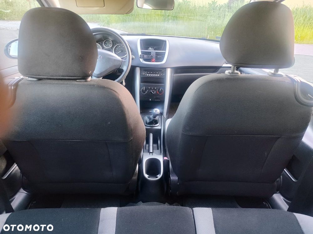 Peugeot 207 1.4 HDi Presence - 7