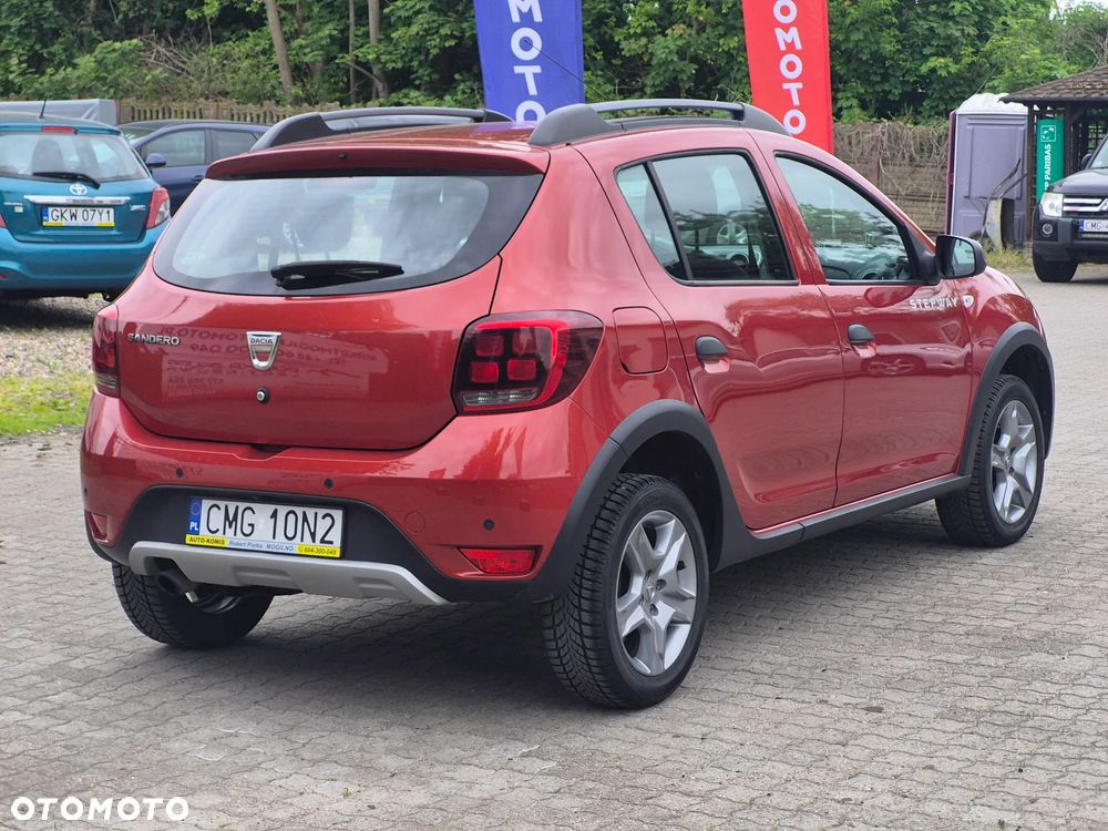 Dacia Sandero 0.9 TCe Laureate S&S EU6 - 4