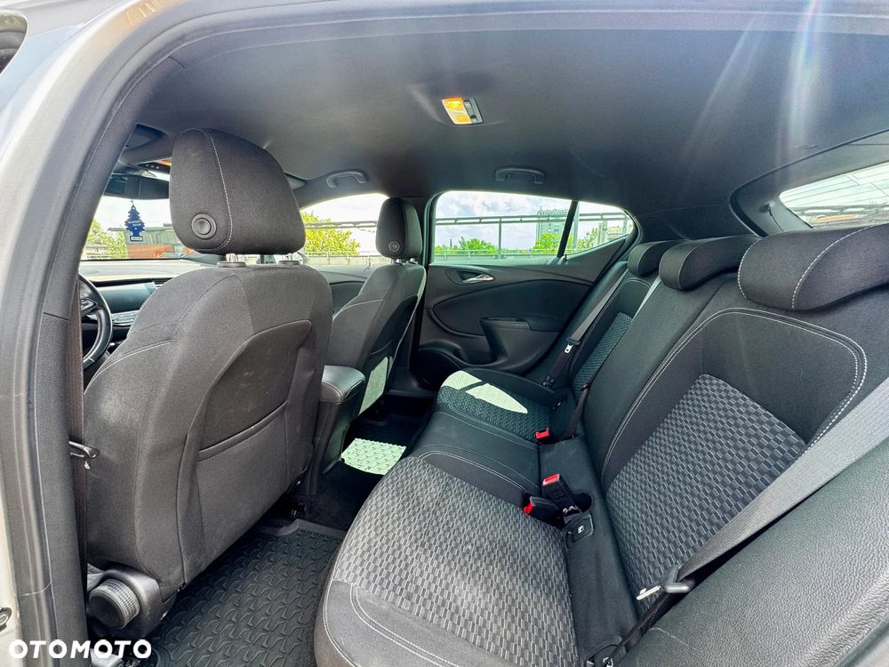 Opel Astra - 11