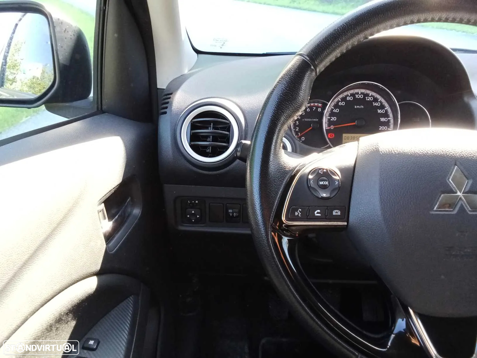 Mitsubishi Space Star 1.2 Intense - 12