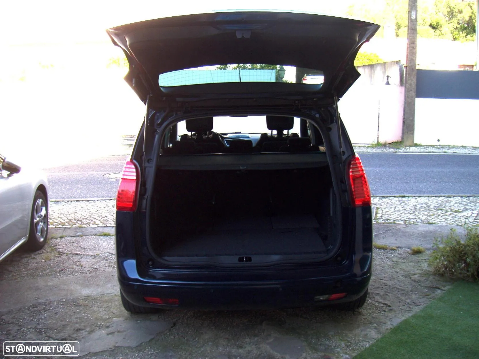 Peugeot 5008 1.6 HDi Executive JLL17 - 59