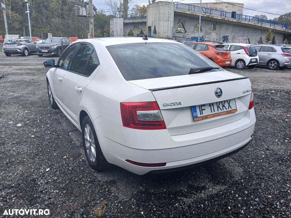 Skoda Octavia 1.5 TSI DSG Ambition - 3