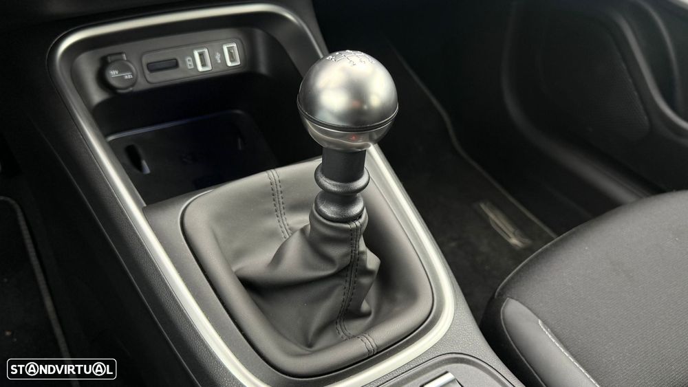 Jeep Avenger 1.2 GSE T3 Summit - 19