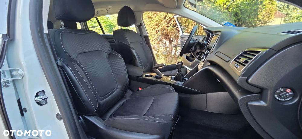 Renault Megane BLUE dCi 115 INTENS - 36