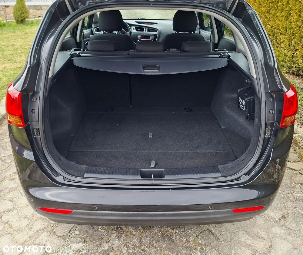 Kia Ceed 1.6 GDI Edition 7 - 12