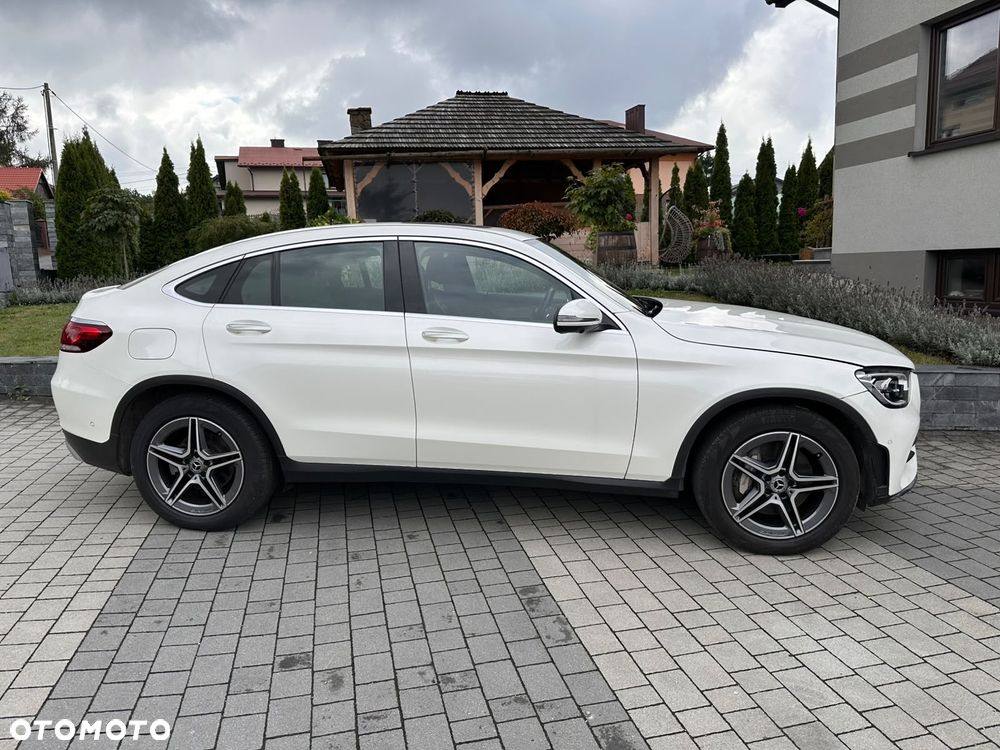 Mercedes-Benz GLC 300 4Matic 9G-TRONIC AMG Line Plus - 5