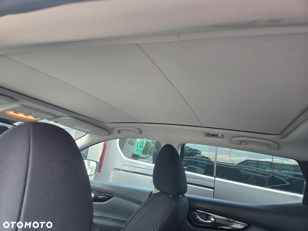 Nissan Qashqai 1.3 DIG-T AKARI - 22