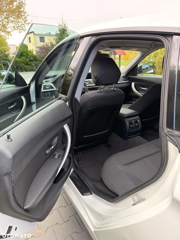 BMW 3GT 318d Advantage - 12