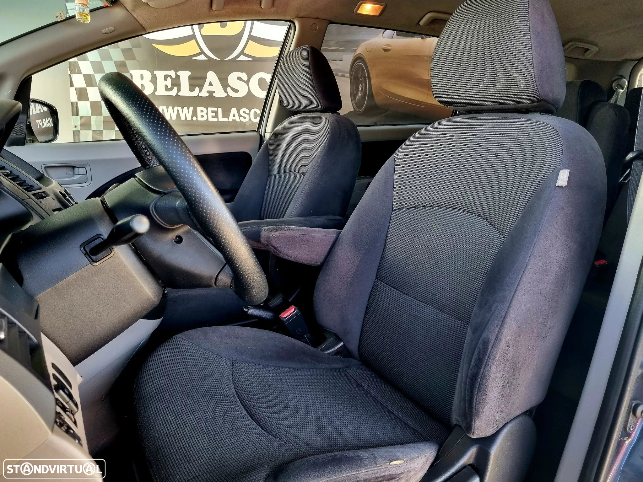 Mitsubishi Grandis 2.0 DI-D Invite - 4