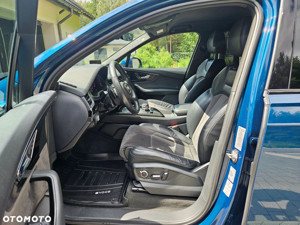 Audi Q7 50 TDI mHEV Quattro Black Edition Tiptr - 21